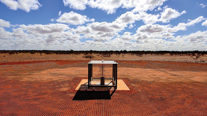 این آنتن رادیویی در غرب استرالیا سیگنالی ۱۳.۶ میلیارد ساله ردیابی کرده است. (COMMONWEALTH SCIENTIFIC AND INDUSTRIAL RESEARCH ORGANISATION)