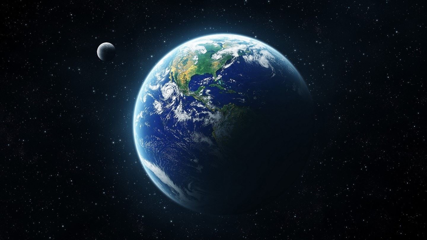 فاصله ماه تا زمین